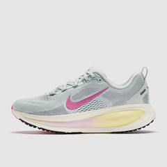 Nike Womens Vomero 18