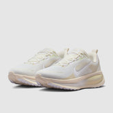 Nike Womens Vomero 18