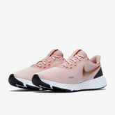 Nike Womens Revolution 5
