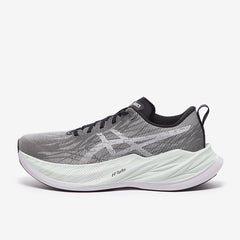 ASICS Superblast