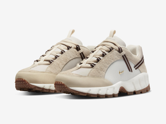 Nike Air Humara LX Jacquemus Light Bone Gold (W)