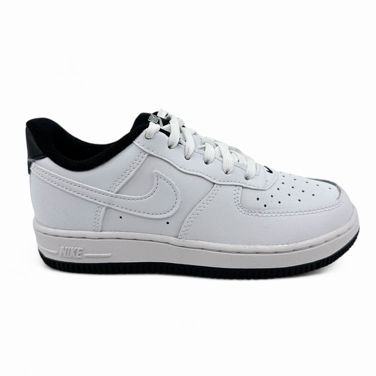 Nike Force 1 ESS White Black Kids Size 1 Athletic Sneaker