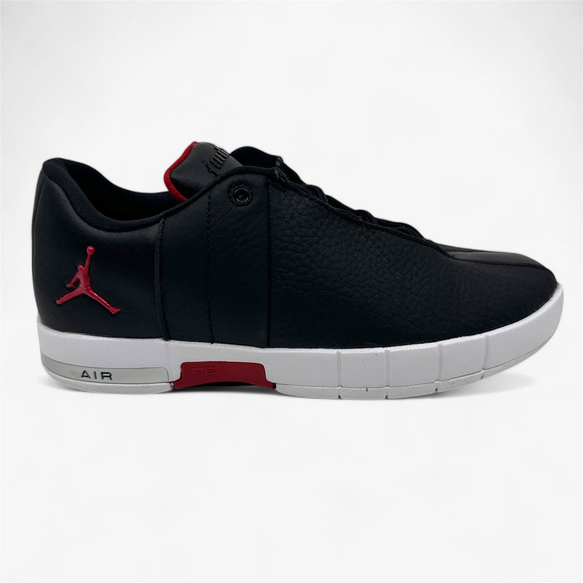 Jordan TE 2 Low GS Black Gym Red White Kids Athletic Sneaker