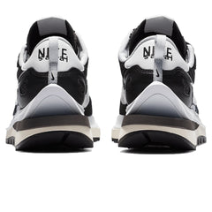 Nike x Sacai Vaporwaffle Black White